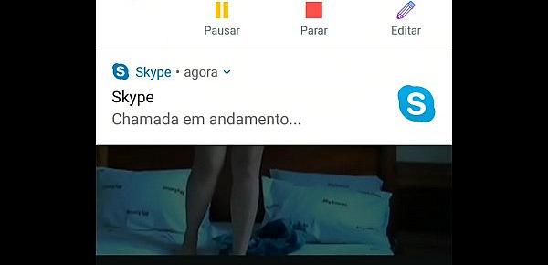Video chamada com loira